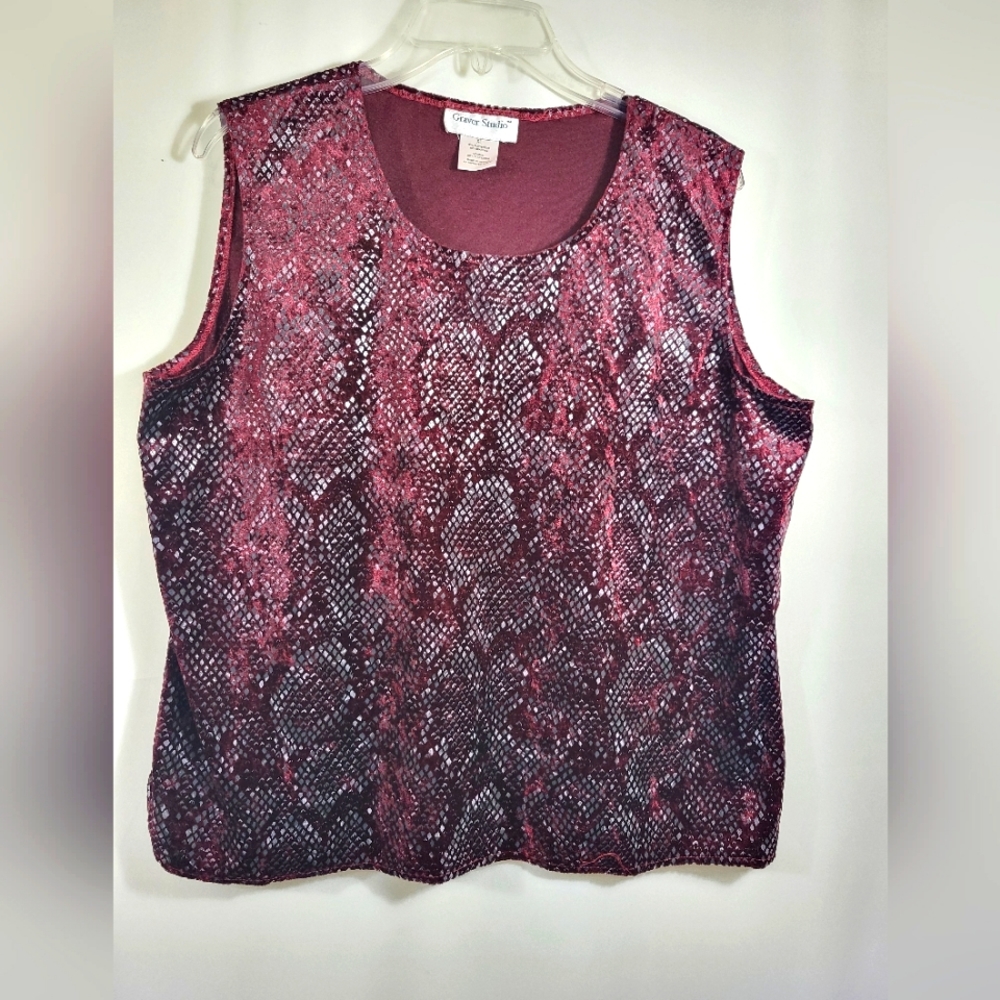 Graver Studio maroon with shiny gray diamonds tank   women's XL  #1692